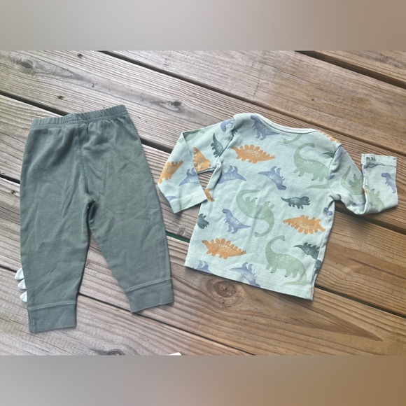 Infant Baby 12M Carter's Dinosaur long sleeve top & pants Set - Picture 3 of 6